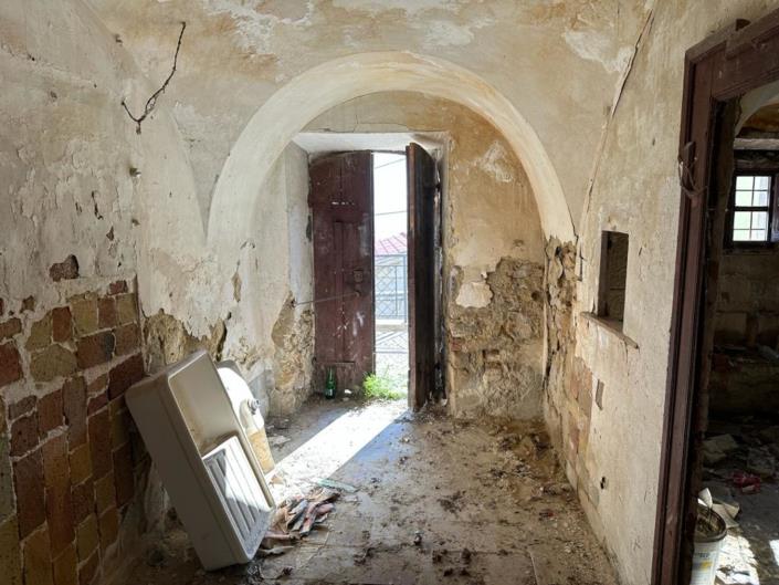 Image No.8-House for sale