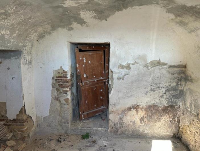 Image No.11-House for sale