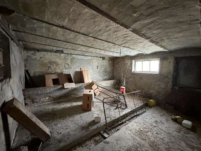 Image No.16-1 Bed House for sale