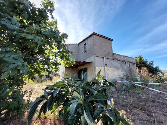 Image No.6-2 Bed Cottage for sale