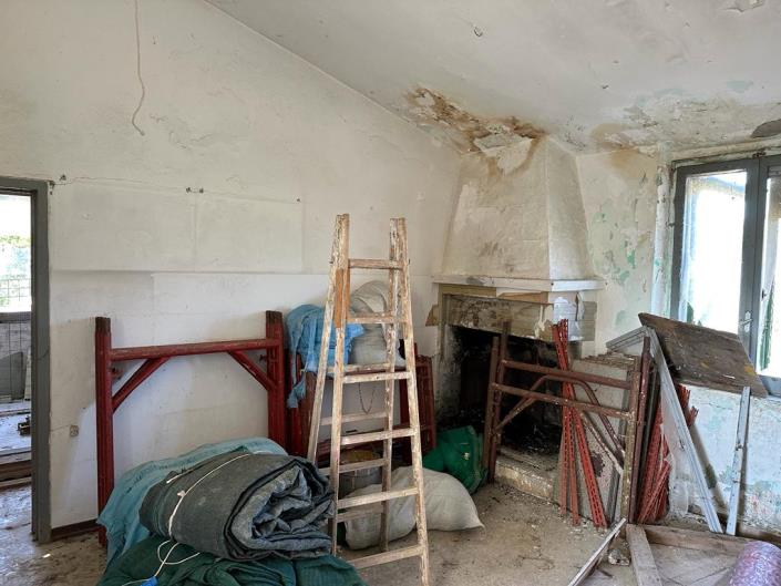 Image No.33-2 Bed Cottage for sale