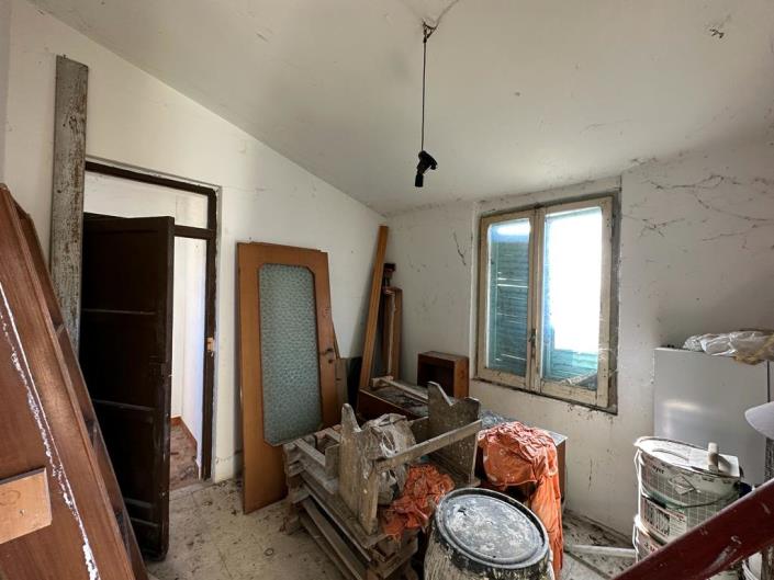 Image No.28-2 Bed Cottage for sale