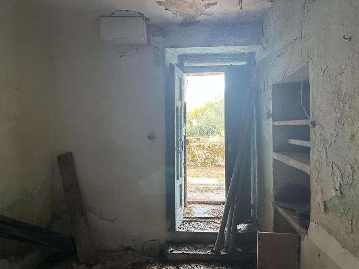 Image No.8-3 Bed Cottage for sale