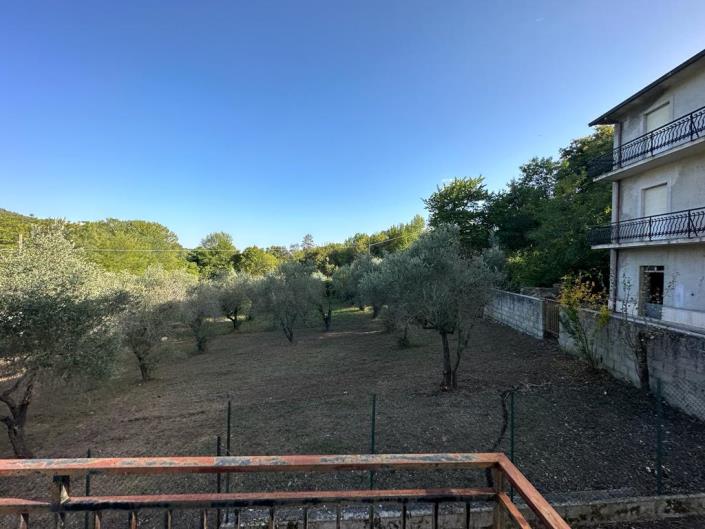 Image No.19-3 Bed Cottage for sale