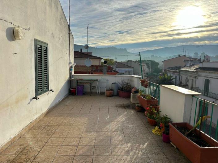 Image No.14-2 Bed Apartment for sale