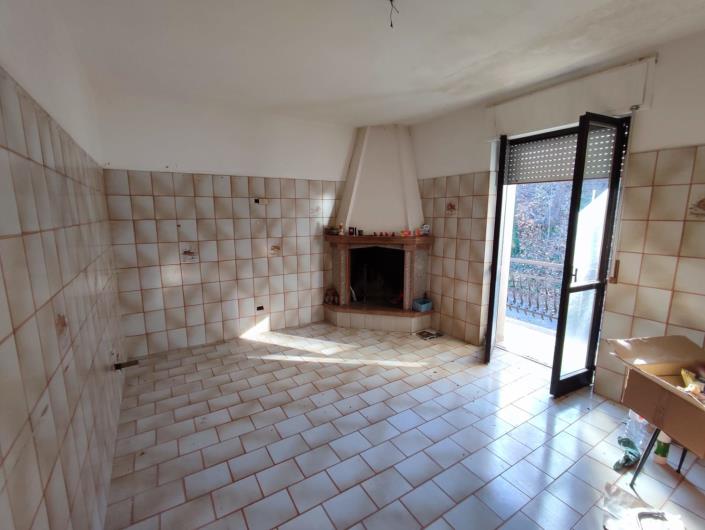 Image No.12-3 Bed Apartment for sale