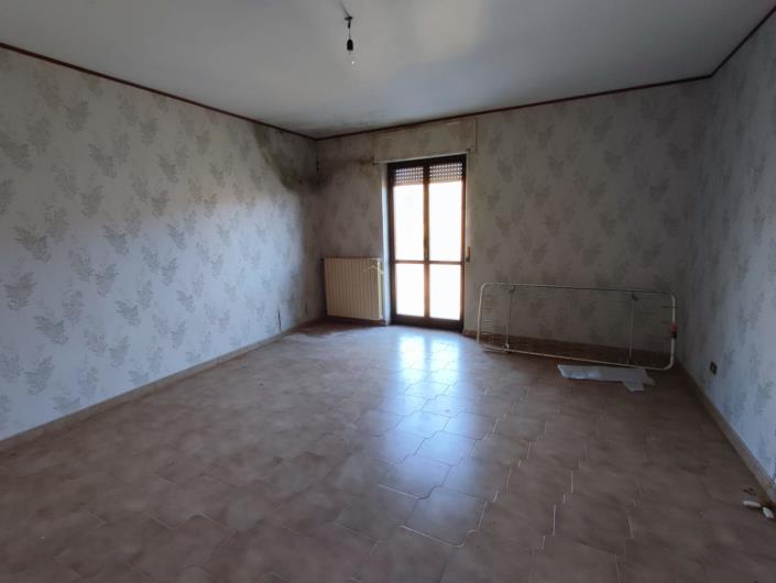 Image No.19-3 Bed Apartment for sale