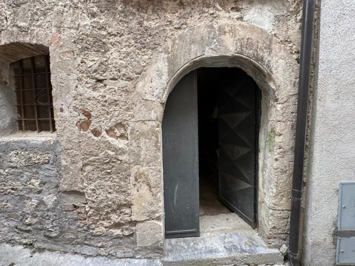 Image No.13-1 Bed House for sale