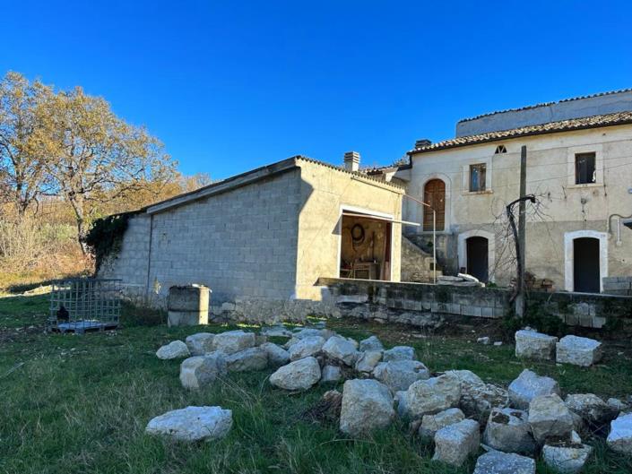 Image No.5-2 Bed Property for sale