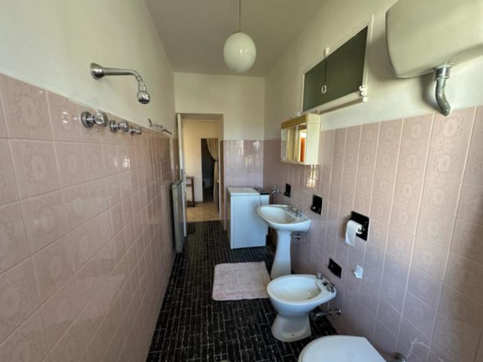 Image No.24-2 Bed Property for sale