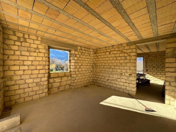 Image No.36-2 Bed Property for sale