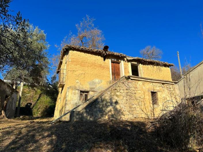 Image No.6-2 Bed House for sale