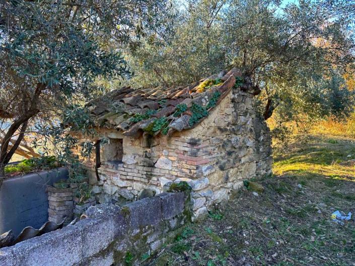 Image No.7-2 Bed House for sale