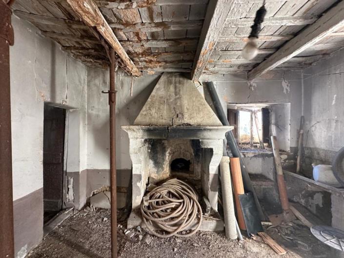 Image No.10-2 Bed House for sale