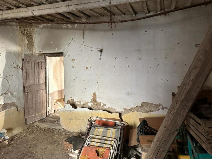 Image No.13-2 Bed House for sale