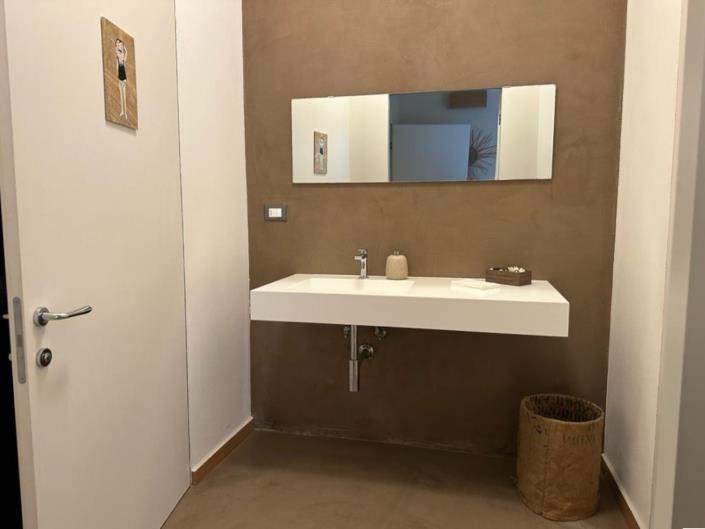 Image No.36-4 Bed Villa / Detached for sale