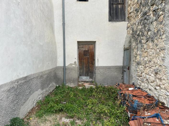 Image No.15-1 Bed House for sale