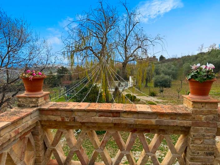 Image No.14-10 Bed Farmhouse for sale