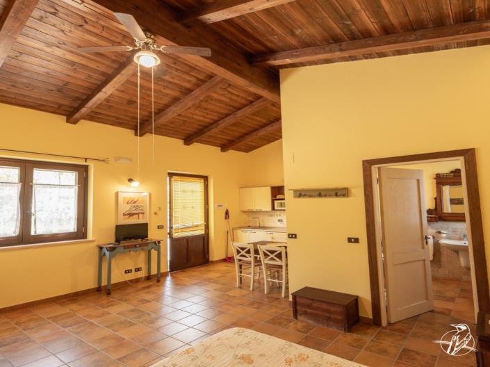 Image No.21-10 Bed Farmhouse for sale