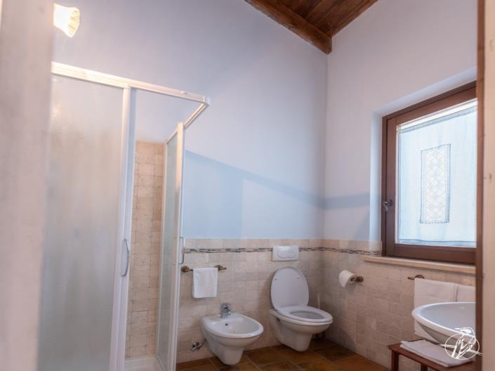 Image No.32-10 Bed Farmhouse for sale