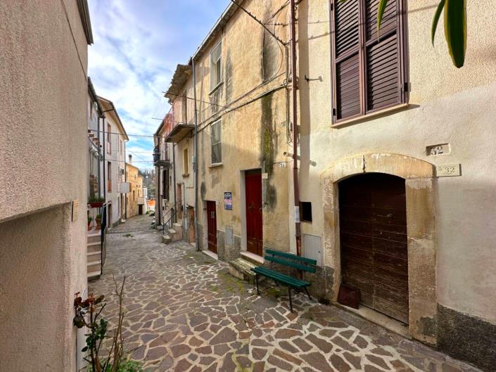 Image No.3-2 Bed Townhouse for sale