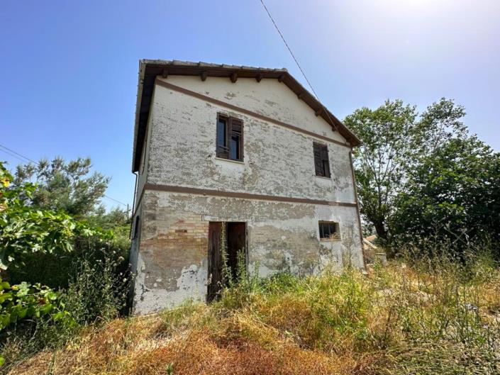 Image No.25-2 Bed Cottage for sale