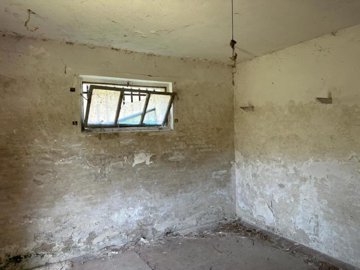 Image No.32-2 Bed Cottage for sale