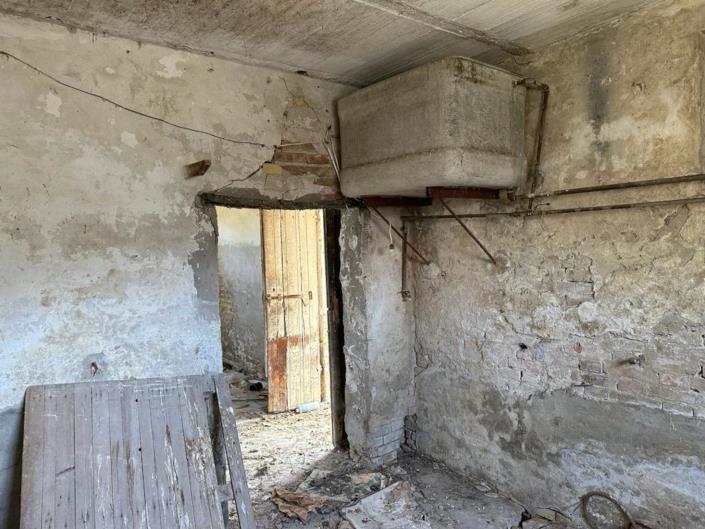 Image No.40-2 Bed Cottage for sale