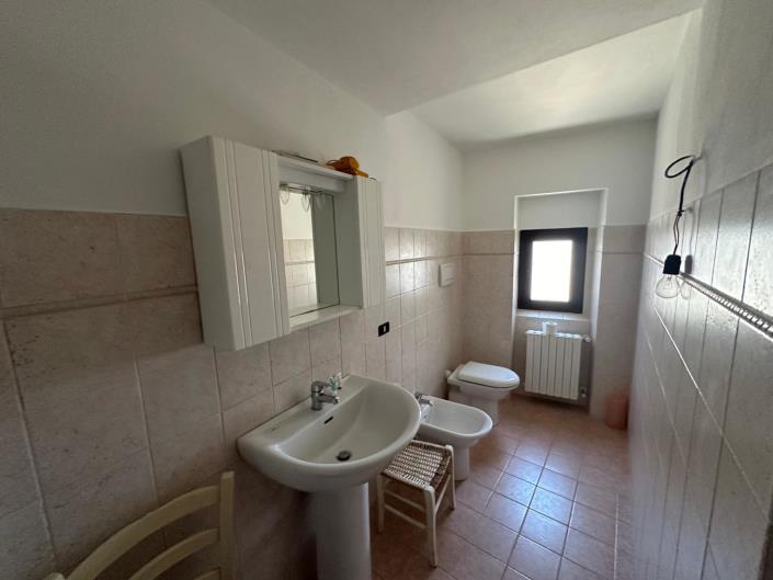 Image No.14-2 Bed Property for sale