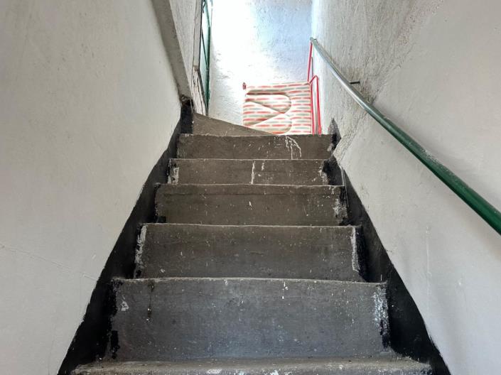 Image No.20-2 Bed Property for sale