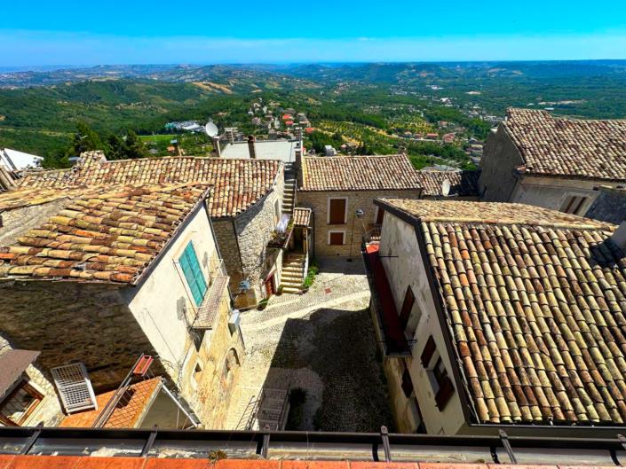 Image No.23-2 Bed Property for sale