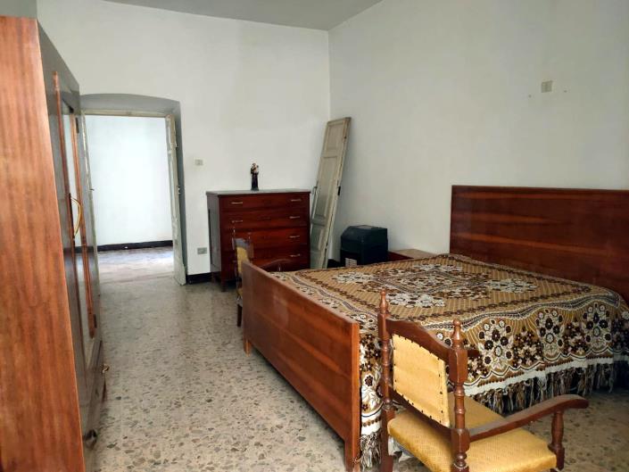 Image No.24-2 Bed Apartment for sale