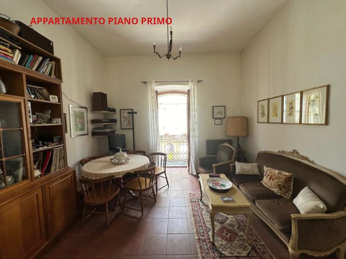 Image No.9-3 Bed Property for sale