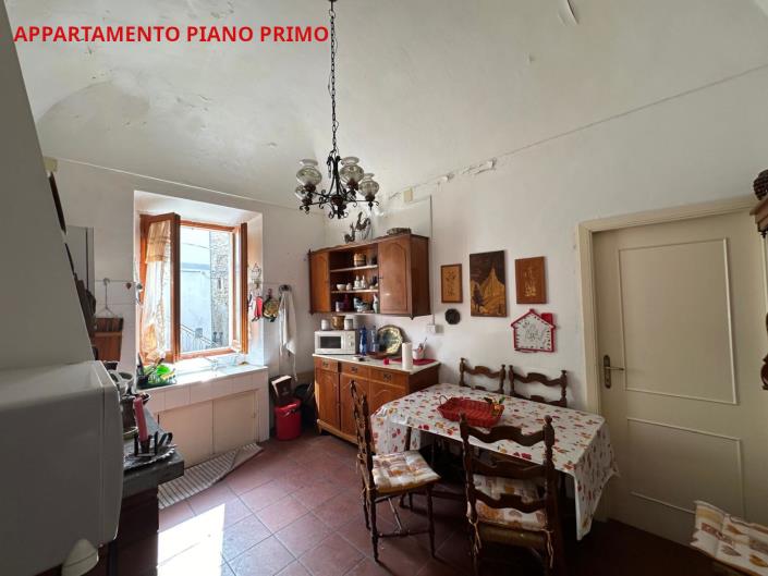 Image No.11-3 Bed Property for sale