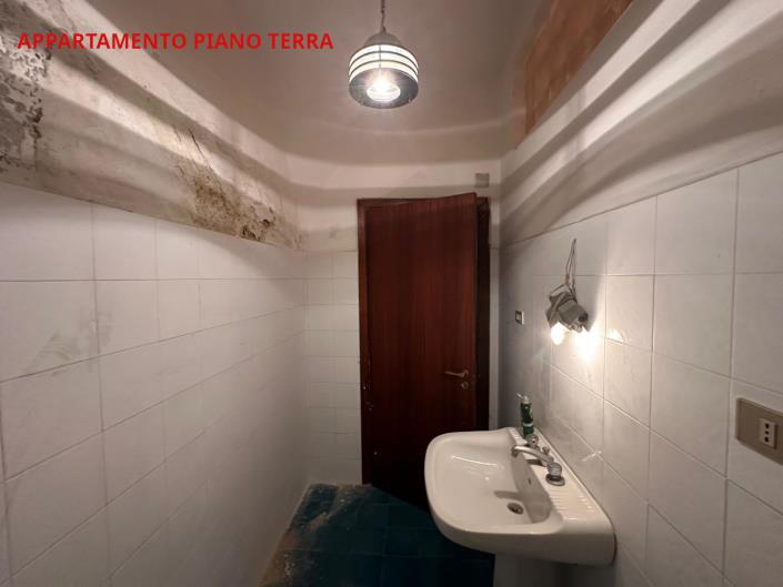 Image No.21-3 Bed Property for sale