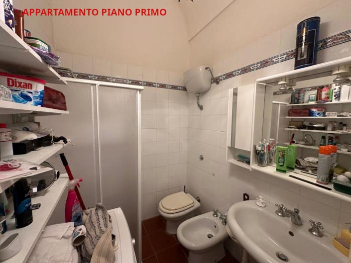 Image No.18-3 Bed Property for sale