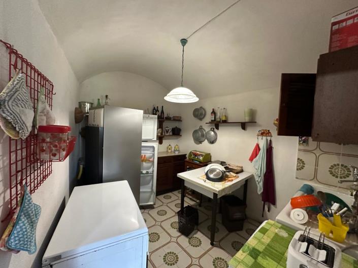 Image No.15-2 Bed Townhouse for sale