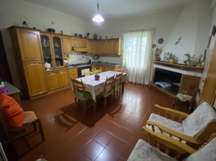 Image No.8-3 Bed Property for sale