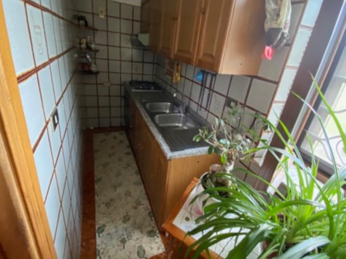 Image No.12-3 Bed Property for sale