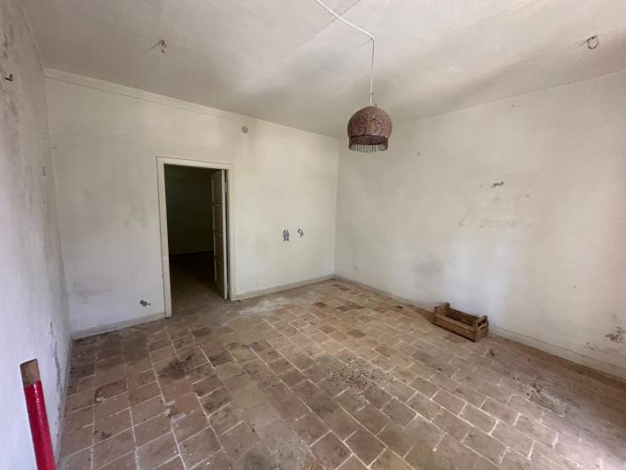 Image No.16-3 Bed Property for sale