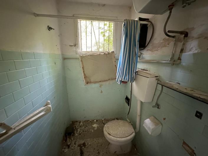 Image No.30-3 Bed Property for sale