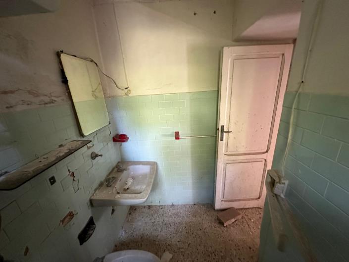 Image No.31-3 Bed Property for sale