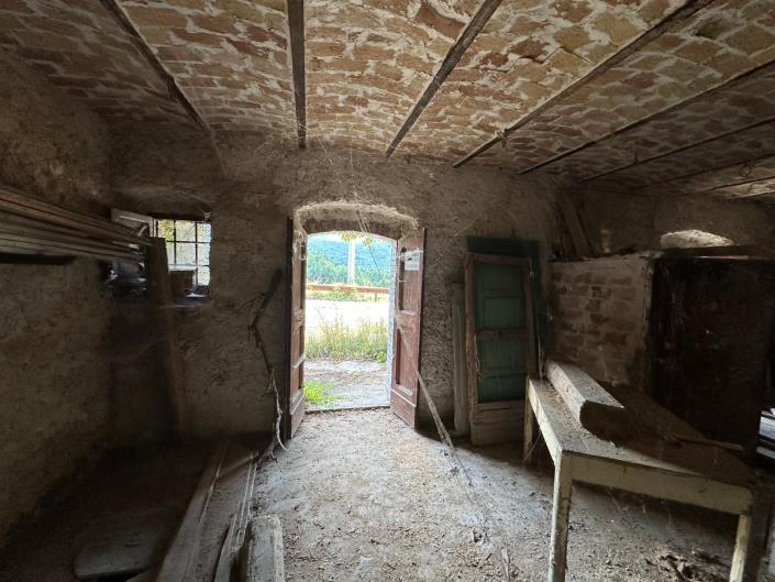 Image No.38-3 Bed Property for sale