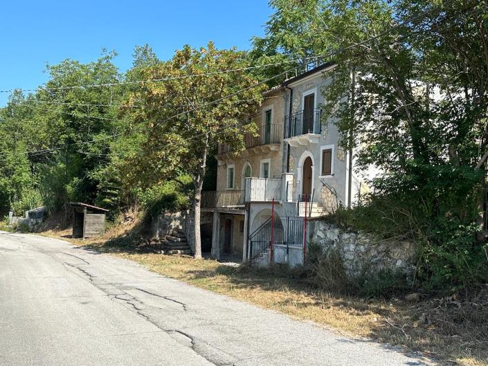 Image No.2-3 Bed Property for sale