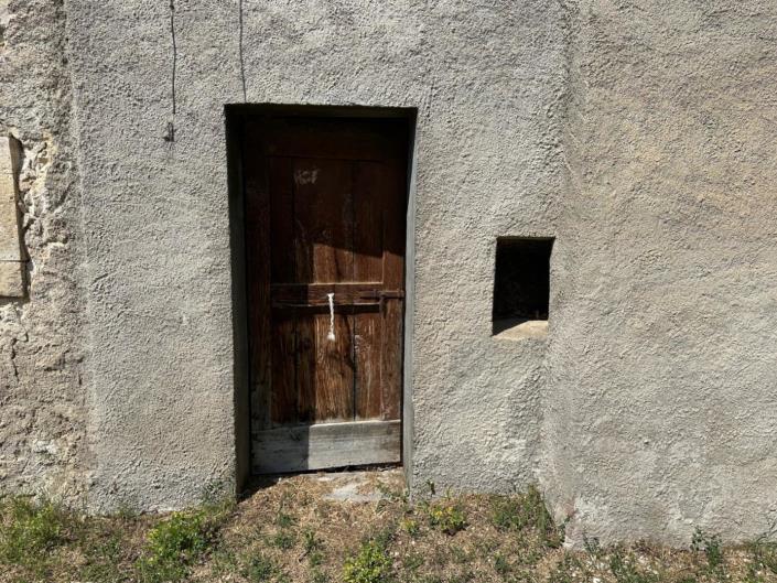 Image No.9-2 Bed Property for sale