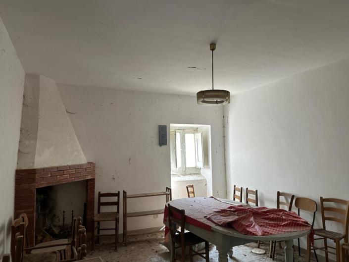 Image No.14-2 Bed Property for sale