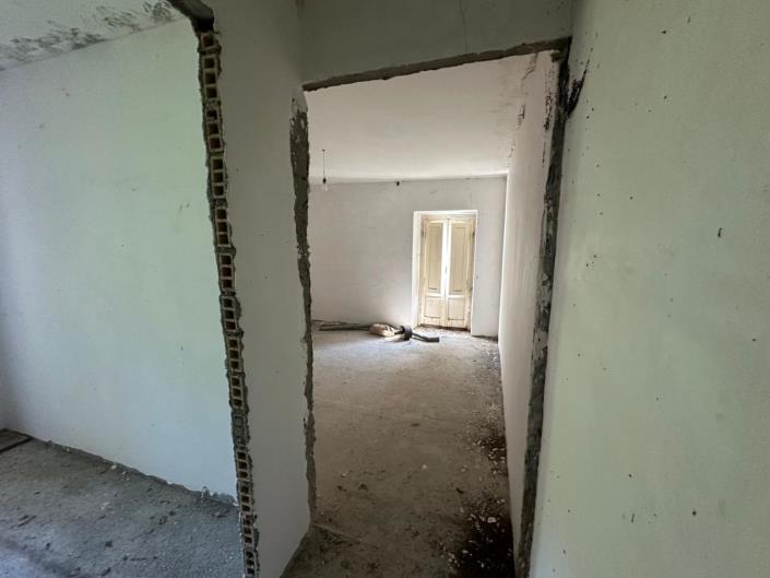 Image No.25-2 Bed Property for sale