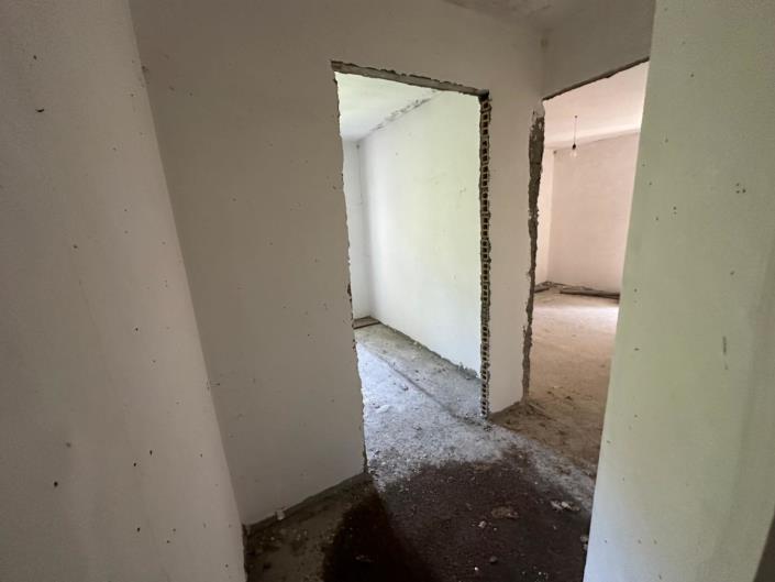 Image No.28-2 Bed Property for sale