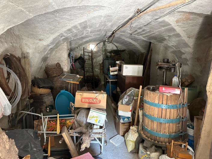 Image No.28-2 Bed House for sale