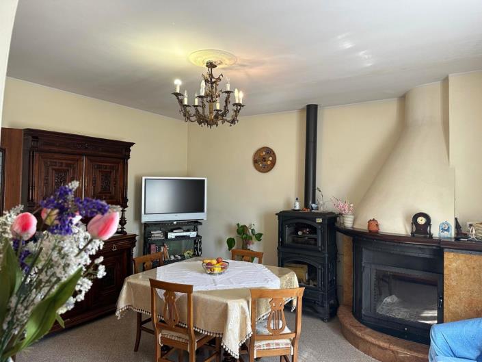 Image No.7-2 Bed Property for sale